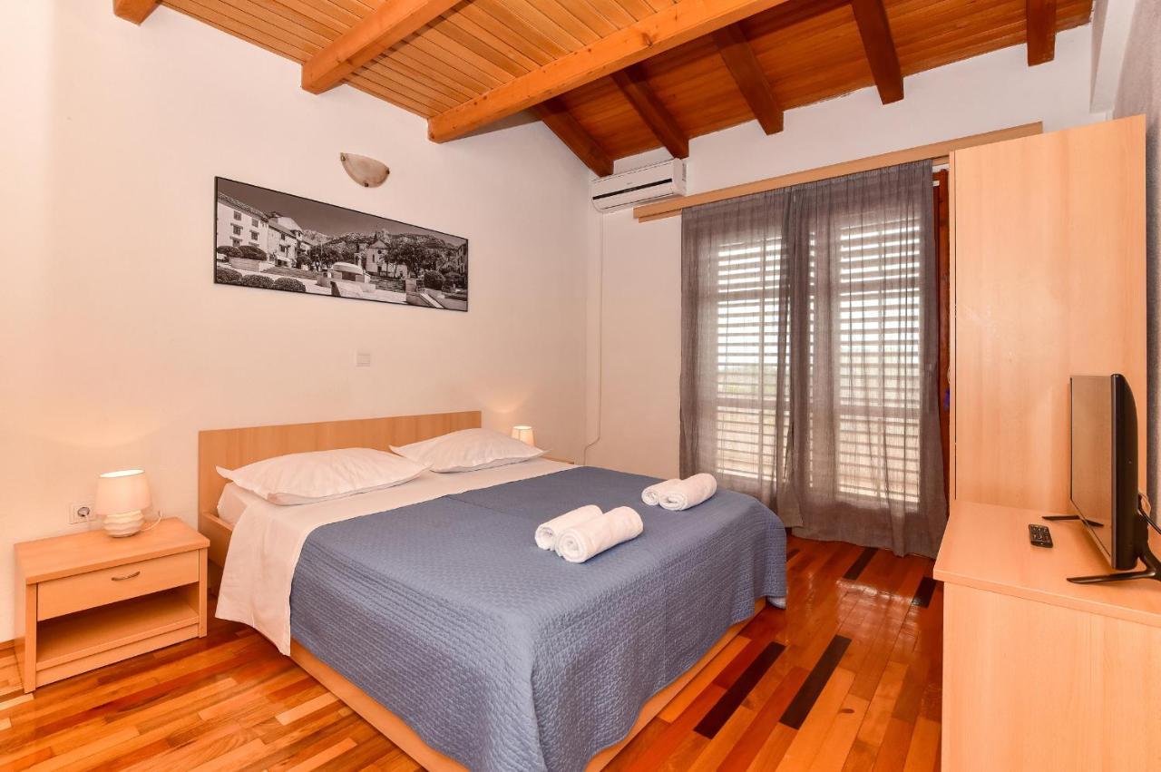 Apartmani Mate Makarska Ngoại thất bức ảnh